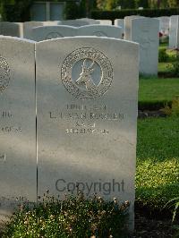 Belgrade War Cemetery - Van Rooyen, L J